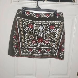 Francesca's blue rain green embroidered mini skirt women's size L
